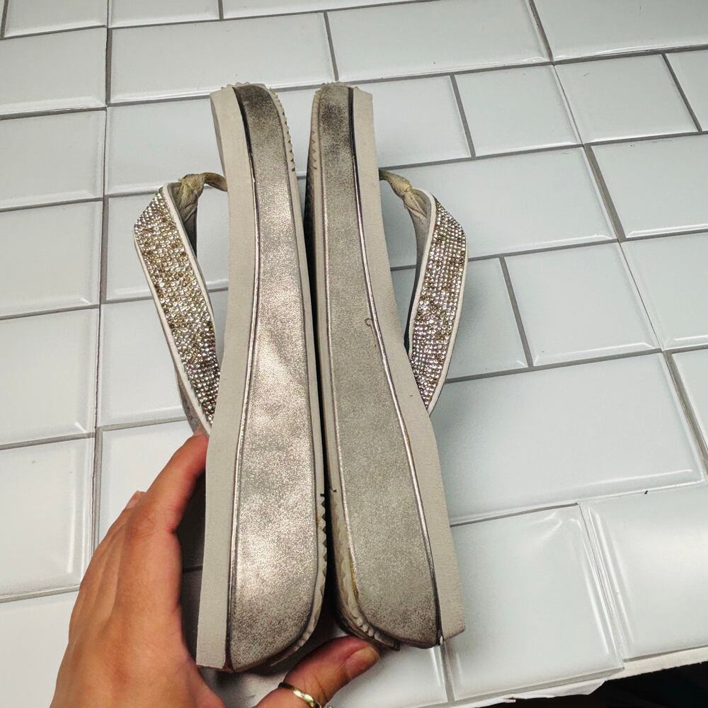 Volatile Rhinestone Sparkle Glitter Flip Flop
Platform Size 9 - Picture 4 of 17